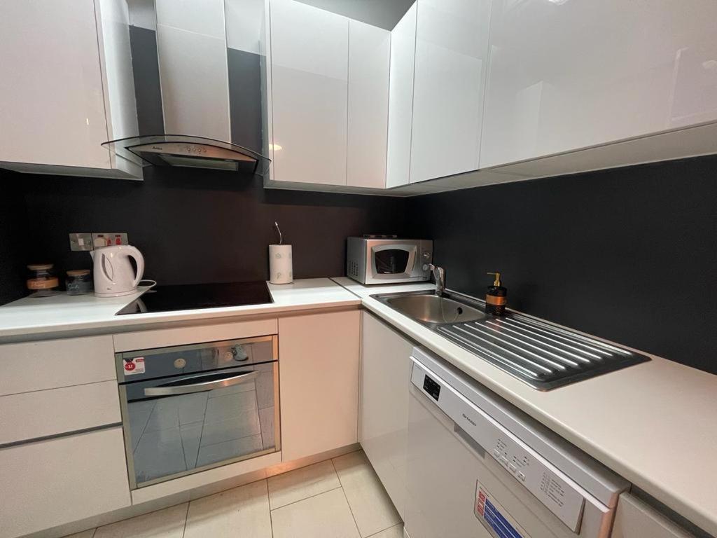 Amazing 2-Bedroom Apartment With Pool!! Limassol Exterior foto